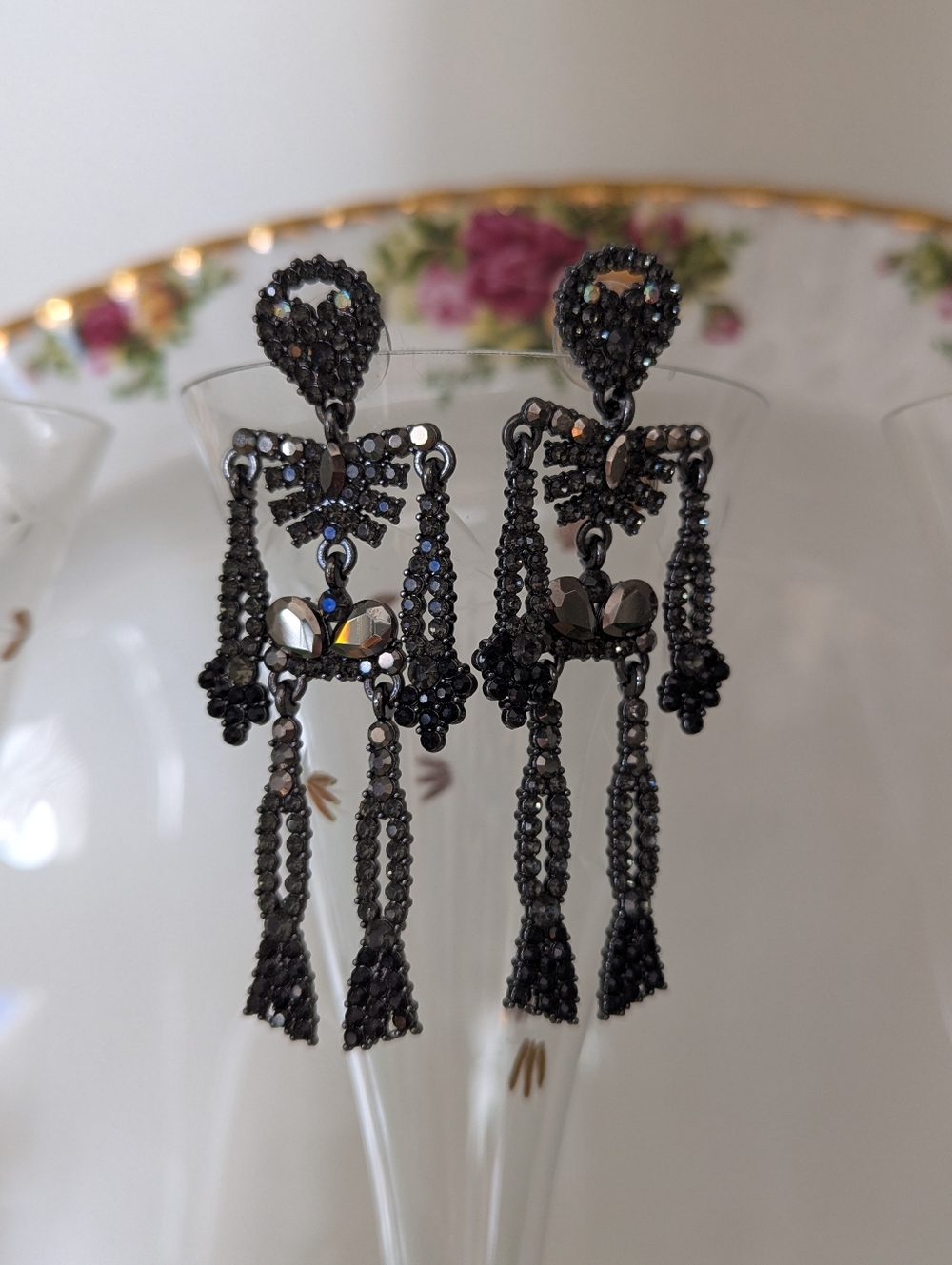 💀🖤Earrings Statement Black Crystal Skeleton Halloween Costume Whimsigoth - Picture 6 of 8